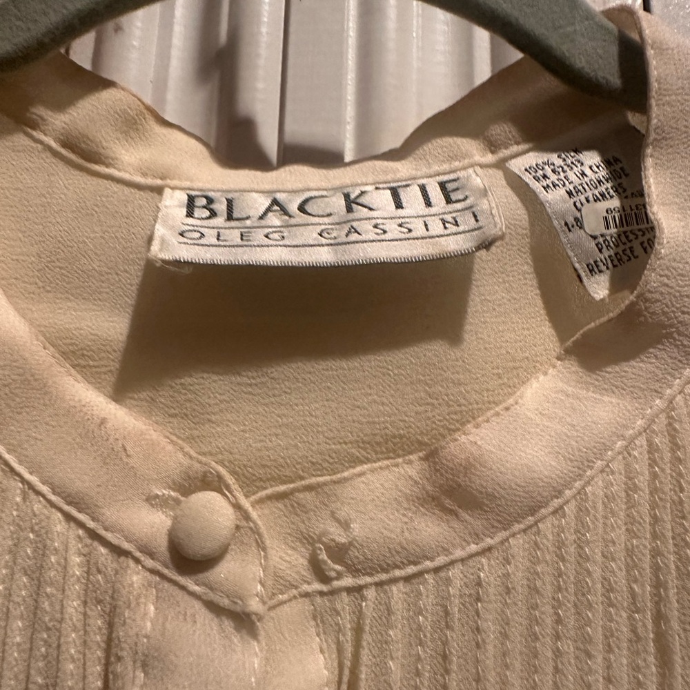 Oleg Cassini Ivory Button-Up Blouse